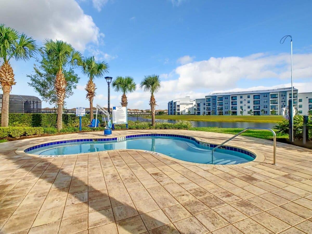 Gorgeous 2Br Lakeview Condo With Waterpark Kissimmee Eksteriør billede
